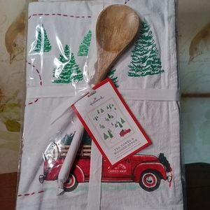 NWOT HALLMARK TOWEL RED TRUCK TEA W SPOON XMAS
